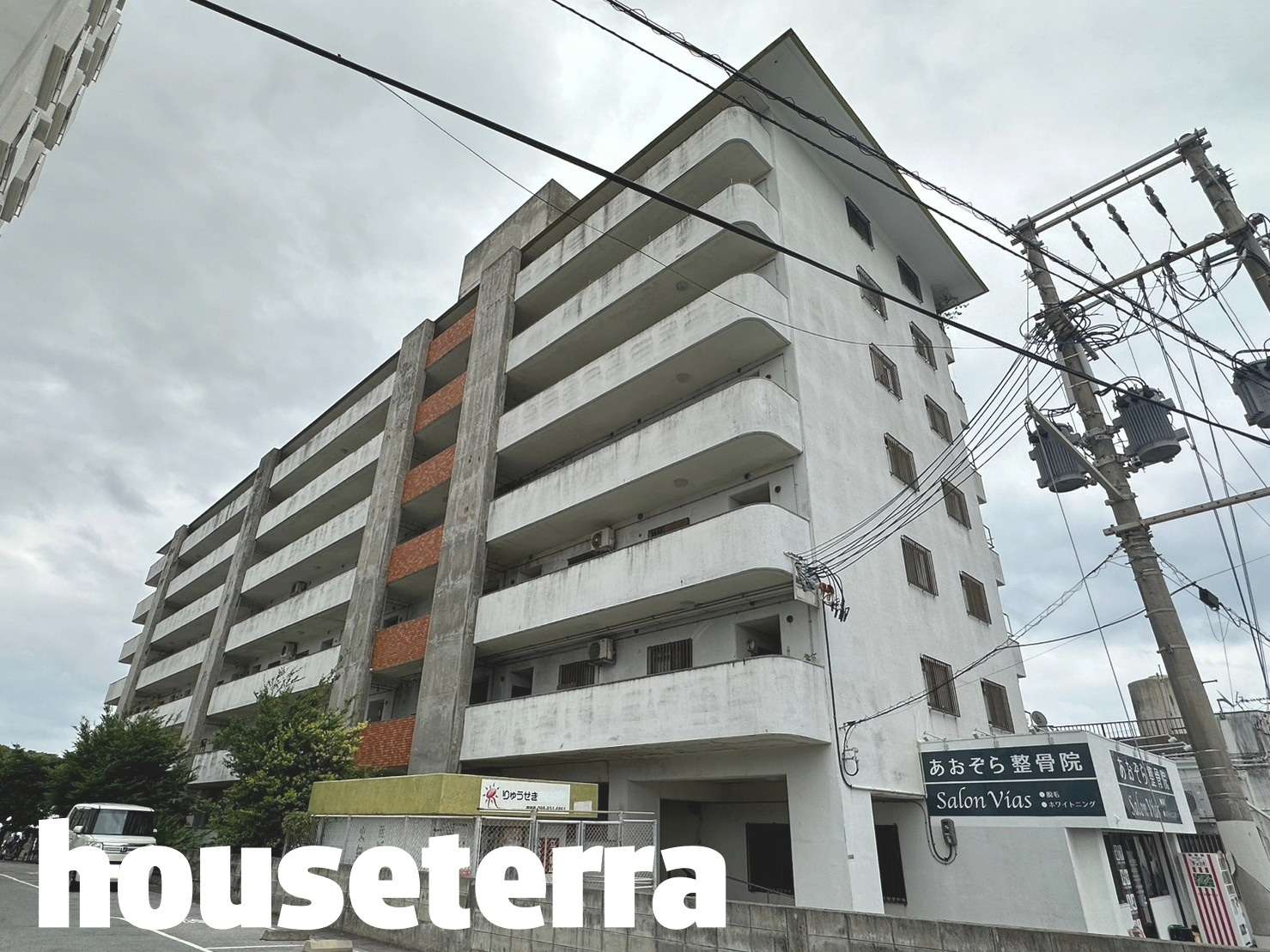 メゾンS&K与儀 A棟/5階・6階/3LDK